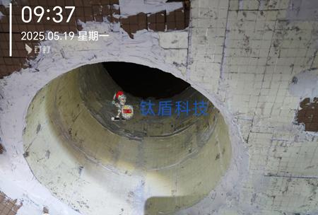 分离器内部修复施工2.jpg